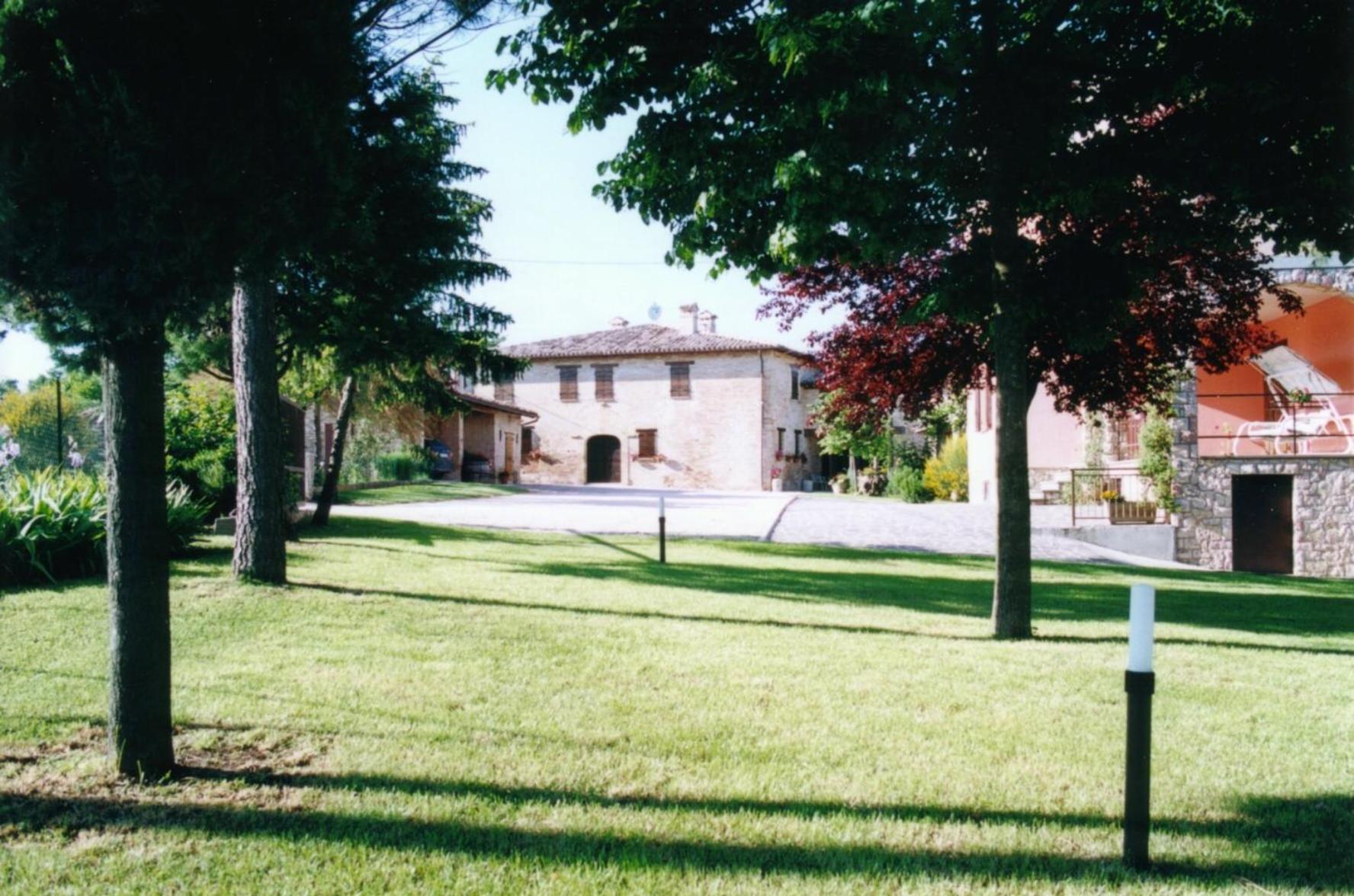 Agriturismo Il Borghetto Montefalco Luaran gambar